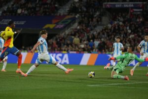 Colombia, en plena forma, cae ante Argentina en las semifinales y, al hacerlo, se adjudica un lugar de ensueño en el Mundial Sub-20.