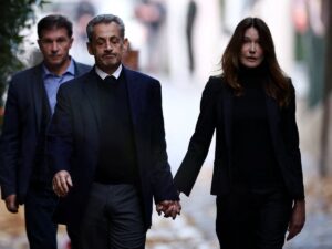 El ex presidente francés Nicolas Sarbonozy va a prisión | Universal