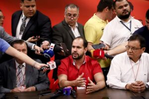 En la ANR advierten sobre caos electoral por secuestro interno de la web, servidores y el padrón