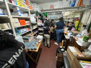 Incautan psicotrópicos sin respaldo documental en farmacia del Mercado 4