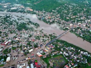 Inundaciones en México: Lluvias dejan al menos 23 muertos y de repente en varios países