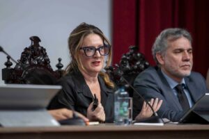 La crisis del Congreso de la Lengua muestra cómo la inteligencia intelectual puede ser bella y no sólo un cuerpo de prensa