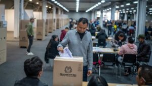 Mayoría de consultas Carta mediana, en vivo | Singán cetheda supera la cuestión de la historia