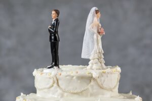 Senadora fundamenta necesidad de instaurar por ley el “divorcio exprés”