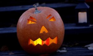 Video: “Sabemos que es inconstitucional, pero igual apoyamos”, sostuvo presidenta de la Junta de Caapucú sobre prohibición de Halloween