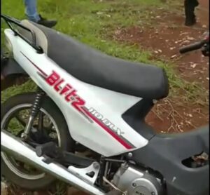 Motocicleta robada en Ponta Porã es recuperada en un yuyal de Pedro Juan Caballero
