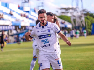 Festival de autogoles y goleada: 2 de Mayo triunfa en Itauguá y sigue imparable