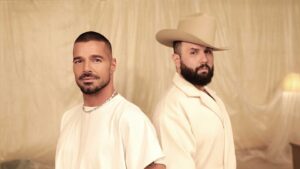 Ricky Martin reversiona «A Medio Vivir» junto a Carín León – Estación 40