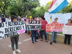 25NPY: mujeres marchan en Asunción y exigen fin a la violencia