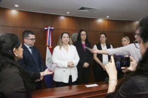 Actuarios judiciales apelan a voluntad política para concretar reajuste salarial