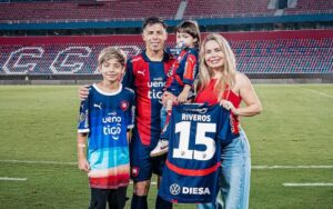 Dahiana Bresanovich reveló que Blas Riveros durmió con fiebre después de ganarle a Libertad