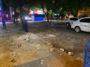 Enfrentamiento entre hinchas de Cerro y policías dejó dos agentes heridos