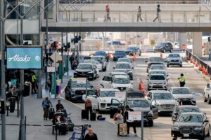 Estados Unidos reduce un 10% el tráfico de pasajeros en los aeropuertos por el cierre del gobierno federal | Universal