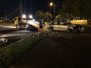 Joven detenido tras chocar su auto contra una columna en la costanera de Encarnación