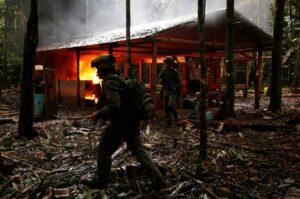 La Defensoría del Pueblo confirma la muerte de seis niños en la guerra del Guaviare