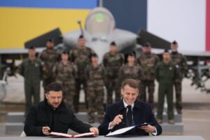 Zelensky y Macroni firman un acuerdo «histórico» en KIEV KIV tras la guerra | Universal