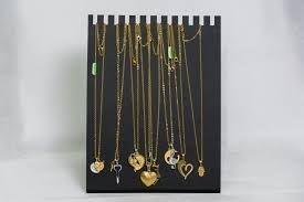 Denuncian hurto de semijoyas valuadas en G. 22 millones de una encomienda en Pedro Juan Caballero