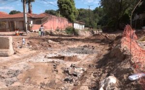 Asunción: desagüe de Santo Domingo avanzó apenas 20% en nueve meses, confirman