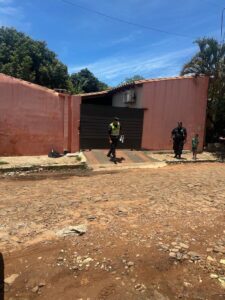 Atentan con bomba casera contra vivienda de candidato cartista de Luque