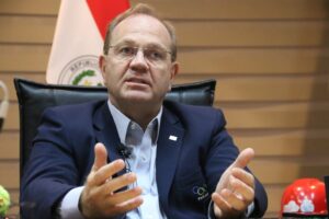 Camilo Pérez dice que no despediría a funcionarios municipales, pese a crisis financiera