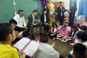 MEC elaboró pliego “excluyente” para cuestionada compra de libros, según Itaipú