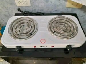 Mujer sufre descarga eléctrica al manipular una cocina eléctrica en Cerro Corá