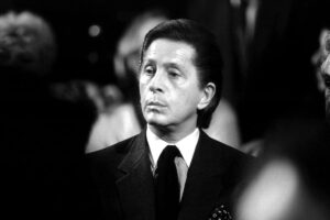 Muere el diseñador Valentino, el gigante de la moda, a los 93 años | Cultura