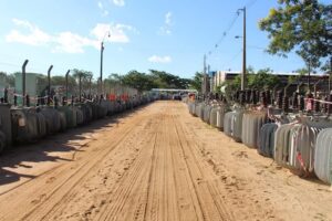 Polémica en subasta de la ANDE: 11 de 14 firmas quedaron fuera a horas del remate