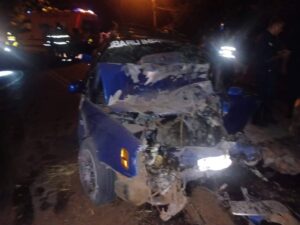 Accidente con derivación fatal en Paraguarí: Un muerto y tres vehículos involucrados