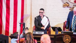Daddy Yankee fue homenajeado en el Senado de Puerto Rico – Estación 40